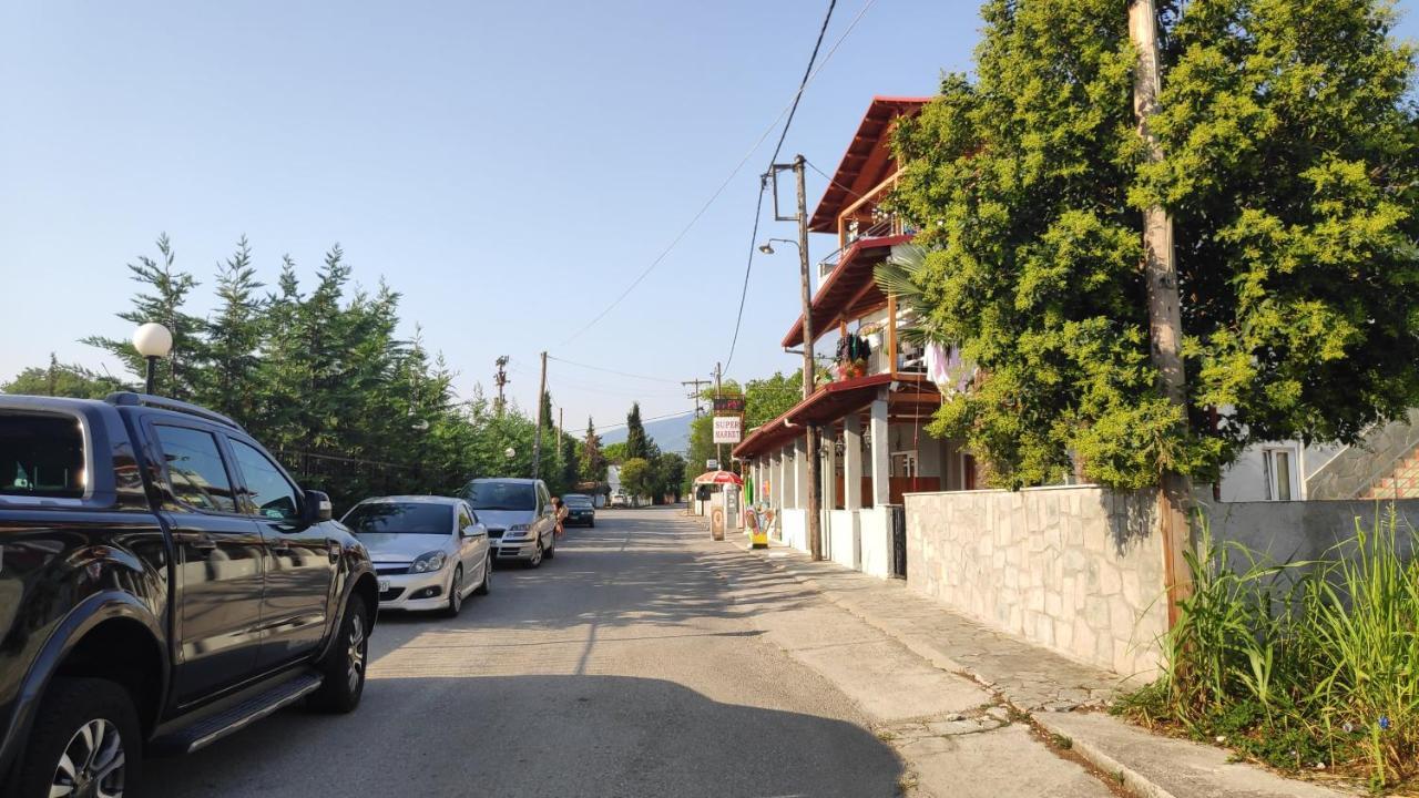 Camping Mitikas And Bungalows 플라카 리토코로우 외부 사진