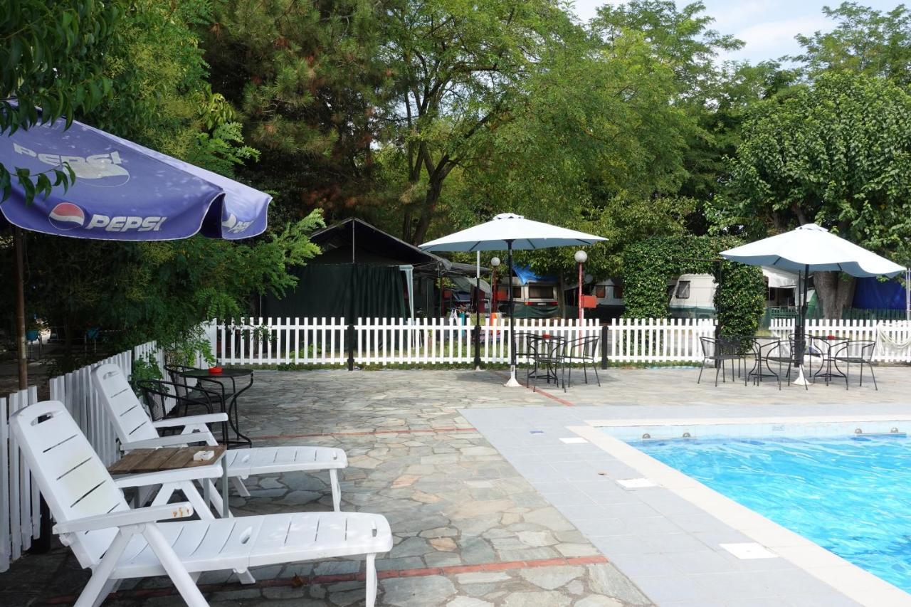 Camping Mitikas And Bungalows 플라카 리토코로우 외부 사진