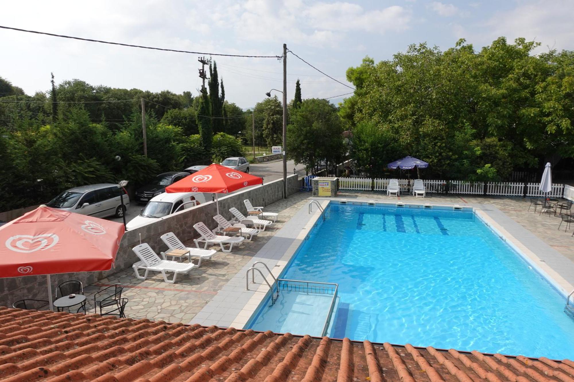 Camping Mitikas And Bungalows 플라카 리토코로우 외부 사진